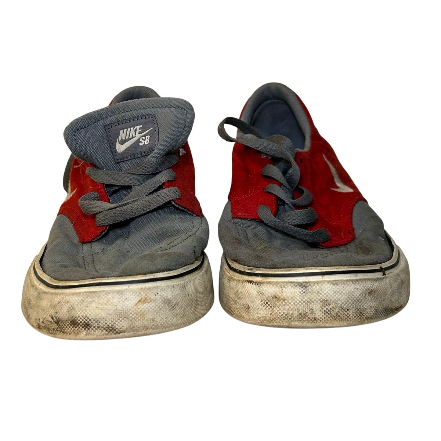 Vintage Nike Mens SB Clutch Gray and Red Running Shoes Lace Up Low Top US Size 9.5