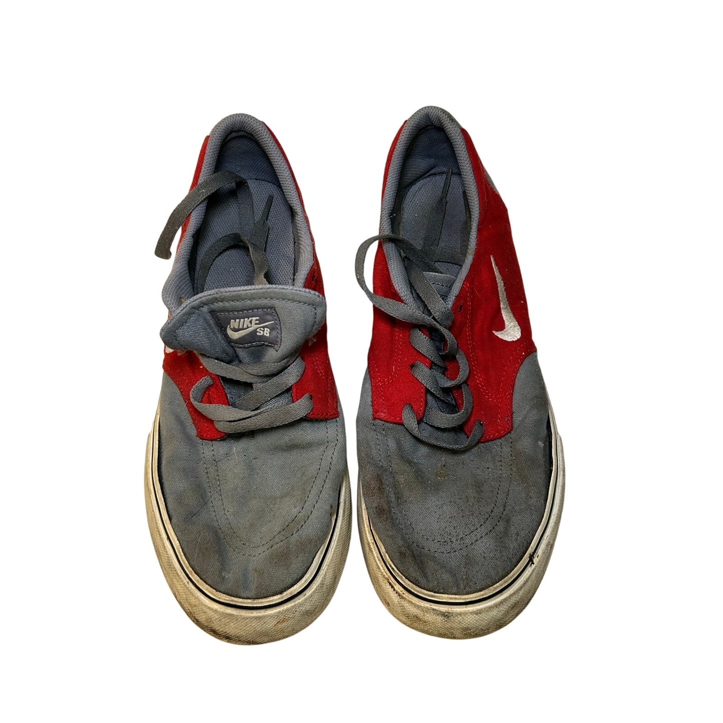 Vintage Nike Mens SB Clutch Gray and Red Running Shoes Lace Up Low Top US Size 9.5