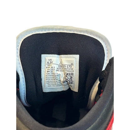 Nike Air Jordan 1 Retro Mid OG Chicago Size 4.5y